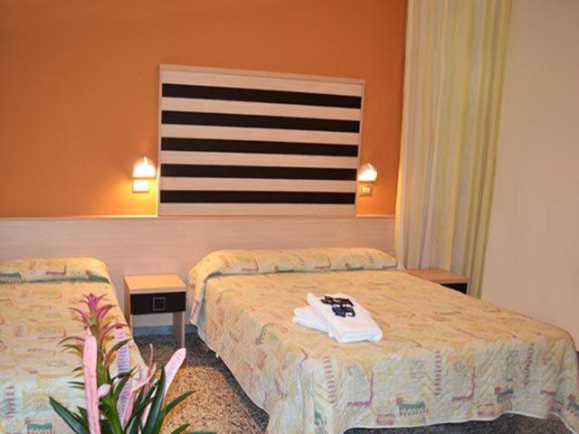 Hotel Abel & Residence Cesenatico Luaran gambar