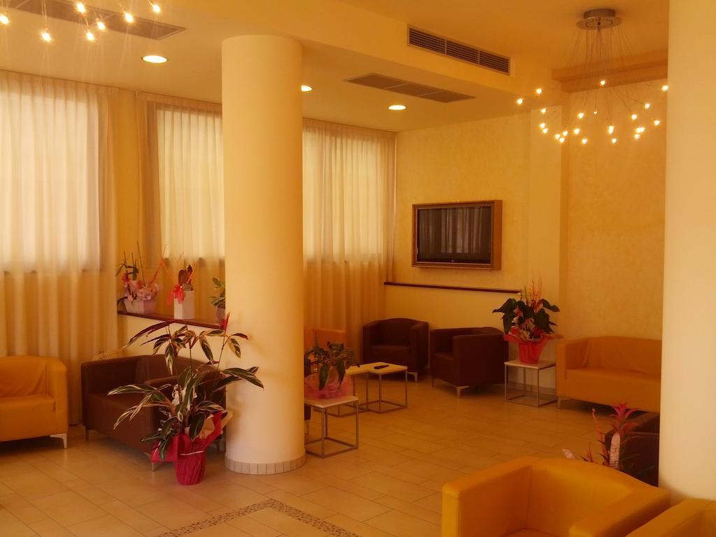 Hotel Abel & Residence Cesenatico Luaran gambar